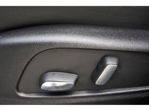 New 2025 Cadillac XT6 Luxury image 23