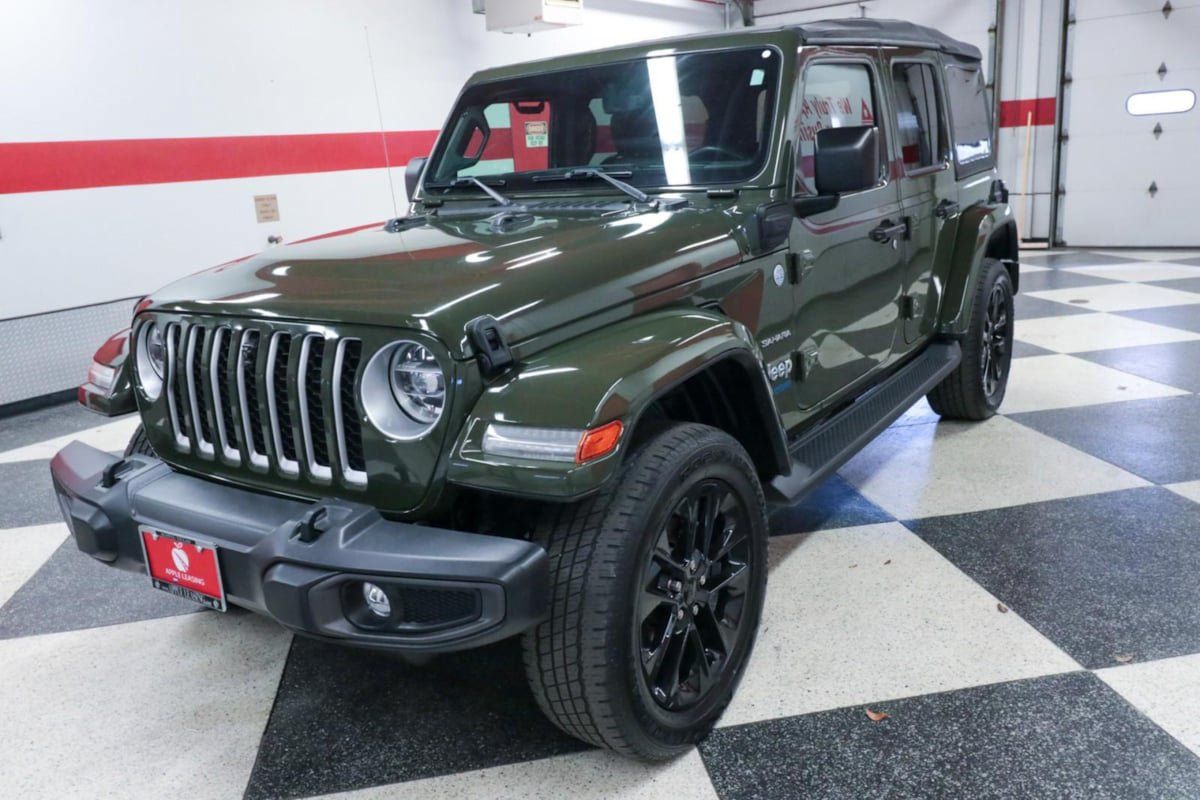 Used 2021 Jeep Wrangler Unlimited Sahara AWD/4WD image 5