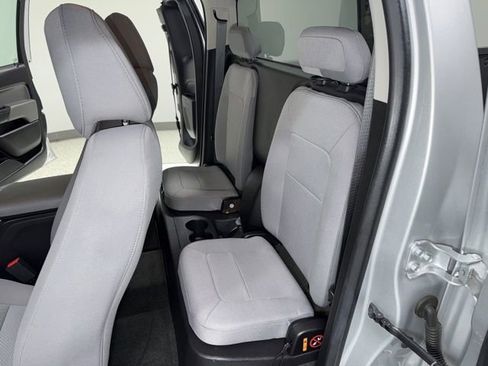 Used 2017 Chevrolet Colorado W/T w/ WT Convenience Package RWD image 14