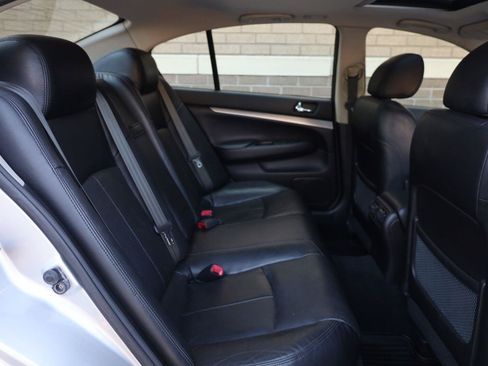 Used 2010 INFINITI G37 x Sedan w/ Premium Pkg AWD/4WD image 24