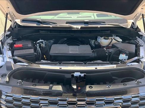 Used 2023 GMC Yukon Denali Ultimate AWD/4WD image 10