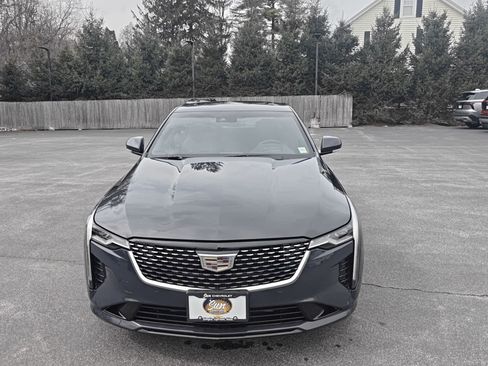 Used 2025 Cadillac CT4 Premium Luxury image 6