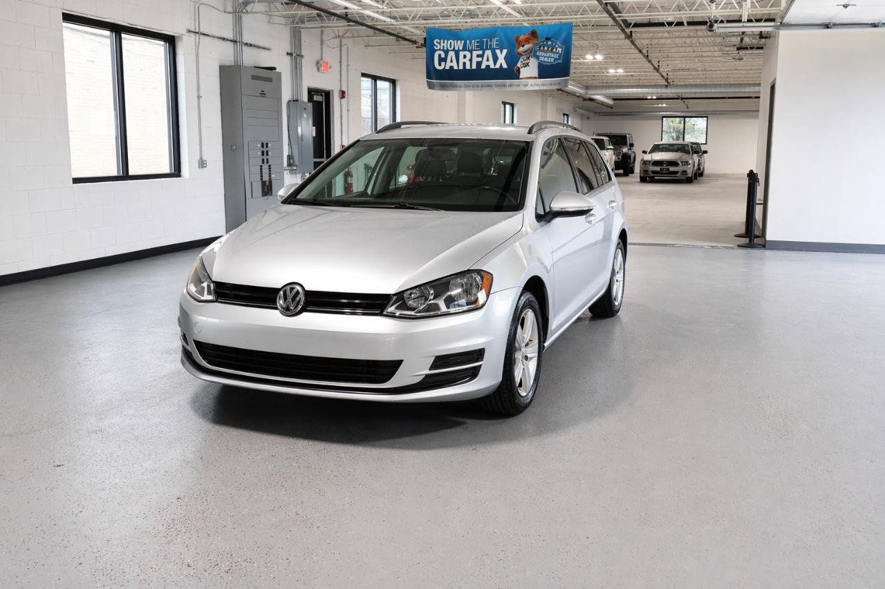 Used 2015 Volkswagen Golf TDI SEL FWD image 2