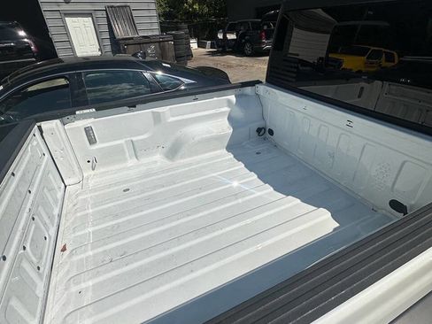 Used 2022 Jeep Gladiator Sport w/ Trailer Tow Package image 11