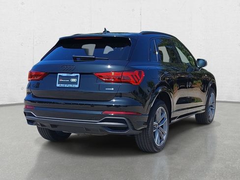 Certified 2025 Audi Q3 2.0T Premium w/ Convenience Package AWD/4WD image 5