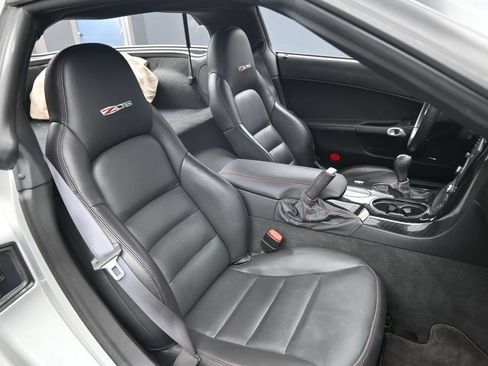 Used 2007 Chevrolet Corvette Z06 w/ Preferred Equipment Group RWD image 24