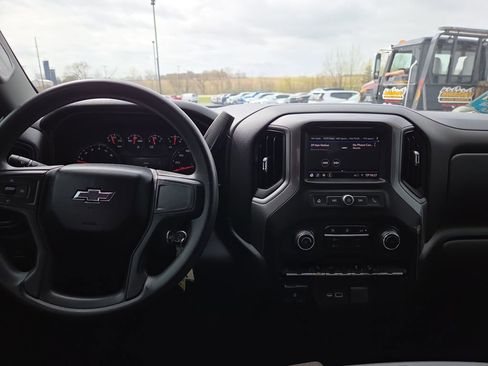 Certified 2021 Chevrolet Silverado 1500 Custom Trail Boss w/ Midnight Edition AWD/4WD image 9
