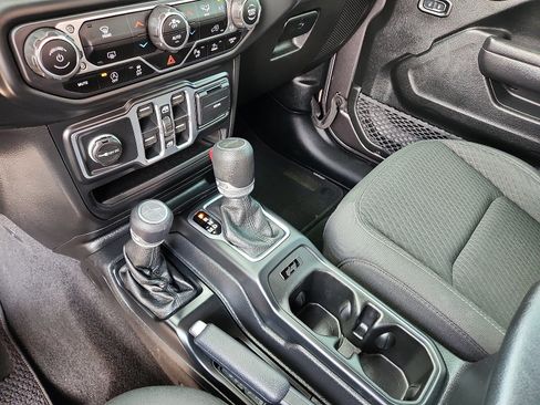 Used 2021 Jeep Gladiator Sport w/ Quick Order Package 24Q 80Th image 19