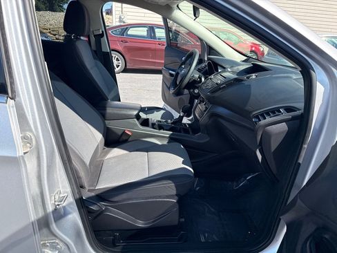 Used 2017 Ford Escape SE FWD image 13