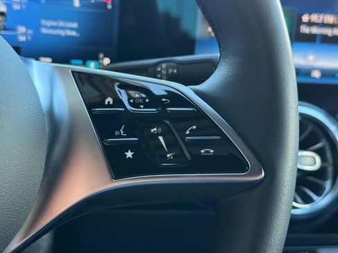 Certified 2025 Mercedes-Benz GLA 250 GLA 250 4D Sport Utility 4MATI image 29