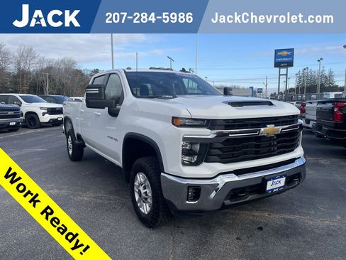 Used 2024 Chevrolet Silverado 2500 LT w/ Convenience Package image 1