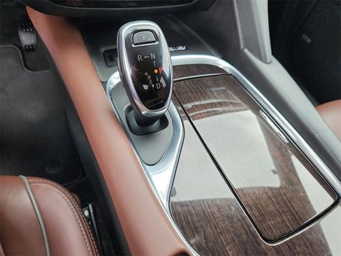 Used 2019 Buick Enclave Avenir w/ Avenir Technology Package image 22