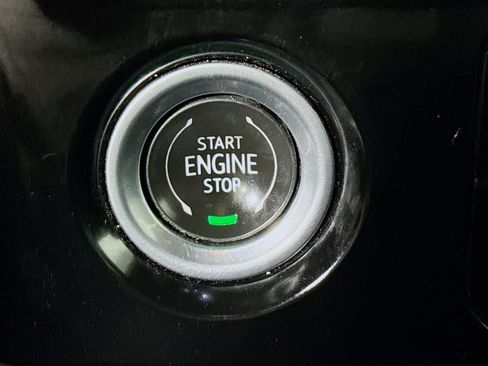 Used 2023 Chevrolet Silverado 1500 LT image 20