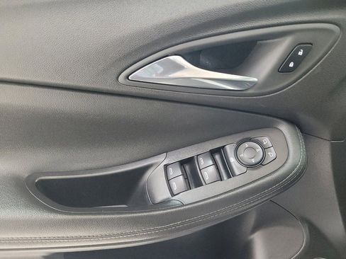 Used 2024 Buick Encore GX Preferred FWD image 27