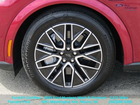 Certified 2025 Ford Mustang Mach-E Premium AWD/4WD image 4