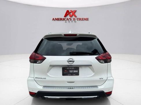 Used 2019 Nissan Rogue SV FWD image 5