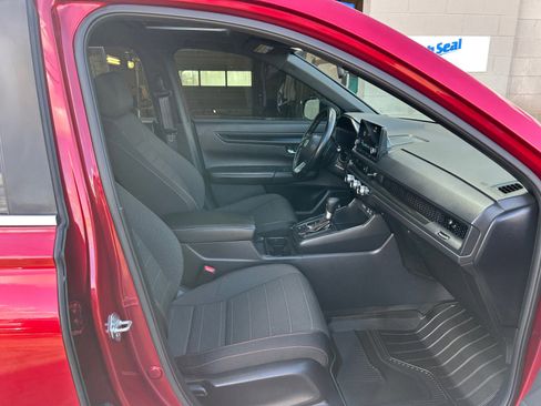 Used 2025 Honda CR-V Sport image 31