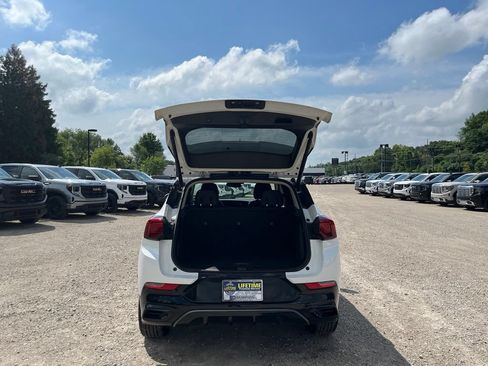 Used 2024 Buick Encore GX Sport Touring w/ Comfort Package AWD/4WD image 9