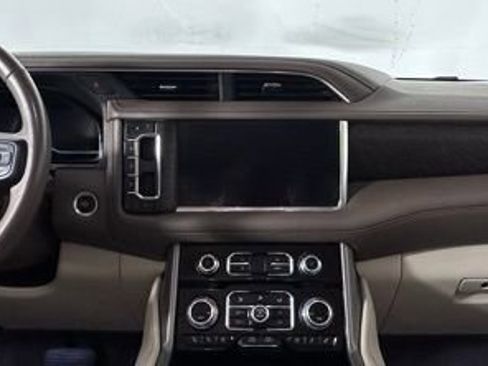 Used 2022 GMC Yukon XL Denali image 22
