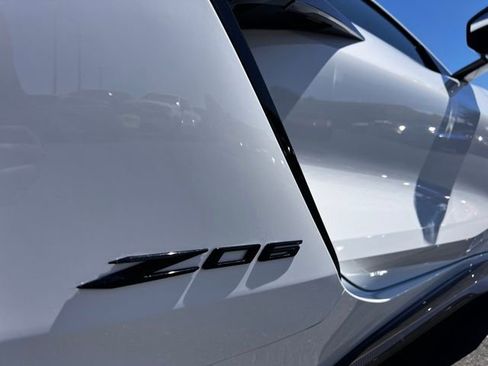 Used 2024 Chevrolet Corvette Z06 w/ Z07 Performance Package image 5