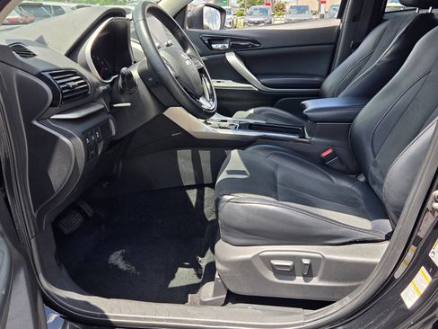 Used 2024 Mitsubishi Eclipse Cross SE AWD/4WD image 5