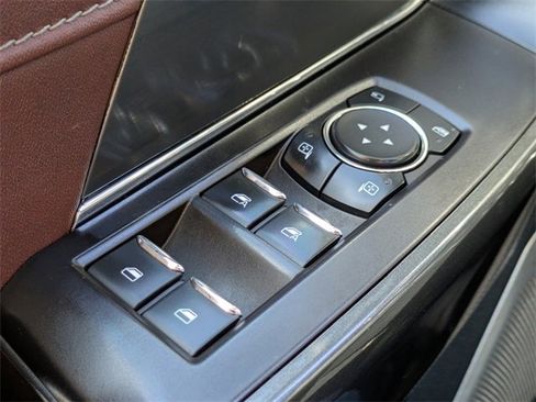 Used 2021 Ford F150 Lariat w/ Equipment Group 502A High image 28