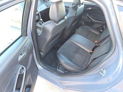 Used 2017 Ford Focus RS image 24