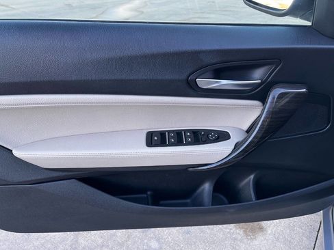 Used 2018 BMW 230i xDrive Convertible image 15