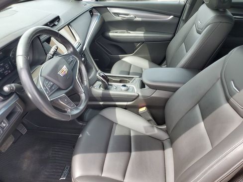 Used 2023 Cadillac XT5 Luxury AWD/4WD image 5