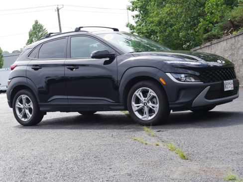 Used 2023 Hyundai Kona SEL AWD/4WD image 9