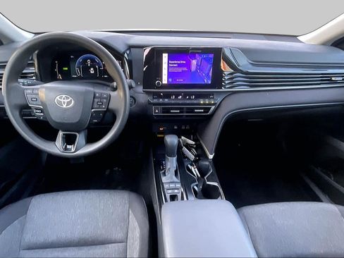 Used 2025 Toyota Camry LE FWD image 15