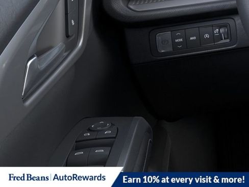 New 2026 Chevrolet Traverse LT w/ Sun and Wheel Package AWD/4WD image 22