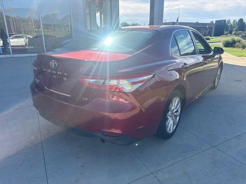 Used 2018 Toyota Camry LE FWD image 7