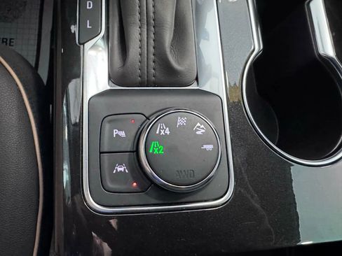 Used 2021 Chevrolet Blazer Premier image 38