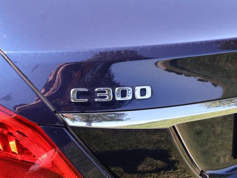 Used 2018 Mercedes-Benz C 300 4MATIC Sedan image 15