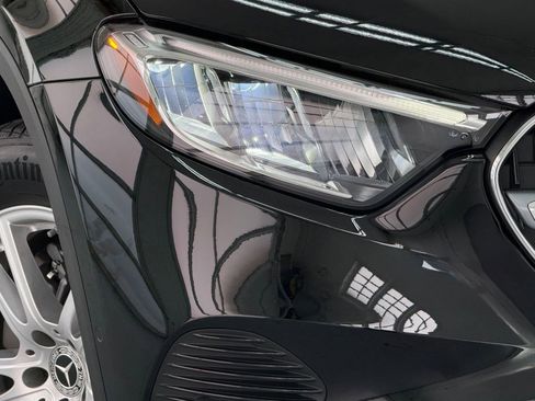 Used 2023 Mercedes-Benz GLC 300 4MATIC image 10