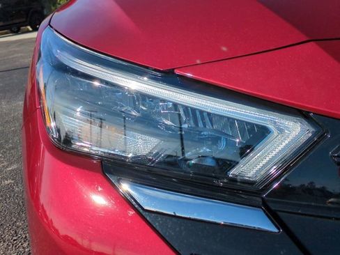 Used 2025 Nissan Versa SV w/ Trunk Package image 10