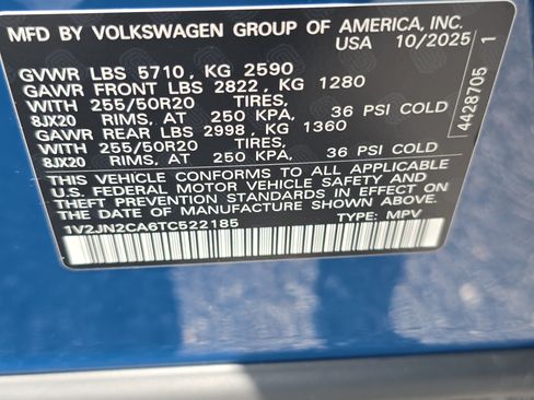 Certified 2026 Volkswagen Atlas SE w/ Panoramic Sunroof Package FWD image 35
