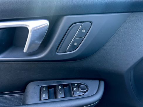 Used 2026 Buick Enclave Preferred FWD image 13