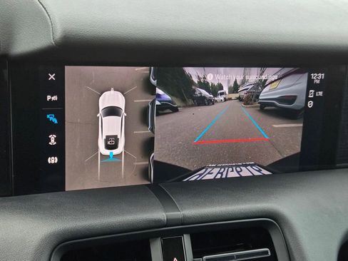 Used 2023 Porsche Taycan w/ Premium Package image 20