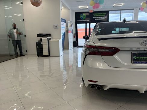 Used 2023 Toyota Camry XSE image 13