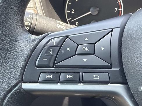 Used 2025 Nissan Altima 2.5 SV FWD image 24