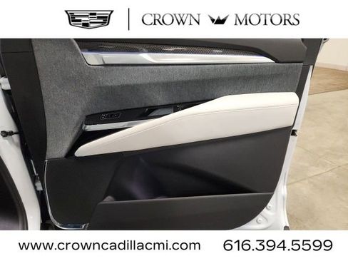 Certified 2026 Cadillac Escalade V AWD/4WD image 41