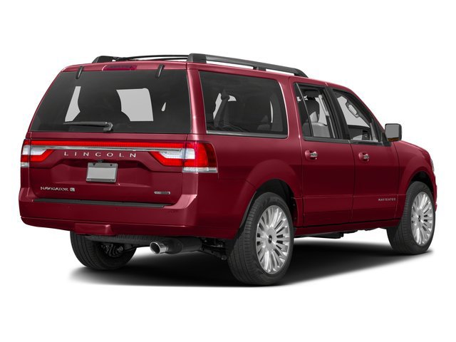 Used 2016 Lincoln Navigator L Select RWD image 2