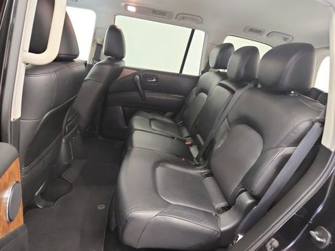 Used 2024 Nissan Armada SL image 38