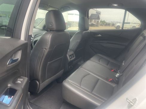 Used 2018 Chevrolet Equinox Premier FWD image 8