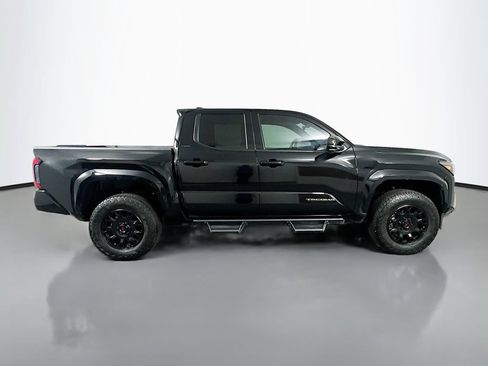 Certified 2026 Toyota Tacoma SR5 AWD/4WD image 4