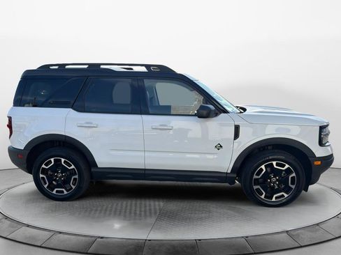 Used 2024 Ford Bronco Sport Outer Banks w/ Tech Package AWD/4WD image 3