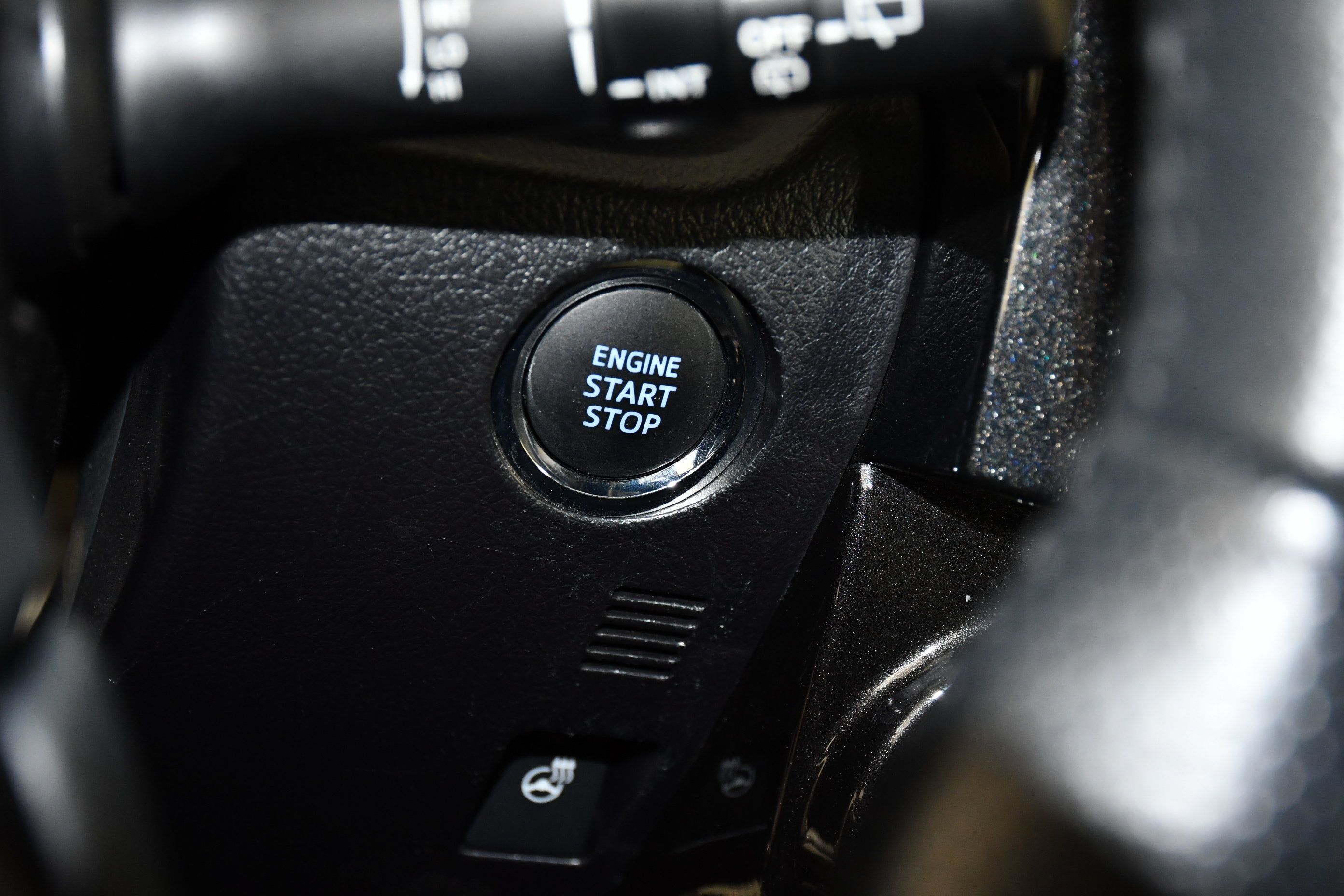 Used 2024 Toyota 4Runner TRD Off-Road Premium w/ Off Road Premium Plus Package AWD/4WD image 25