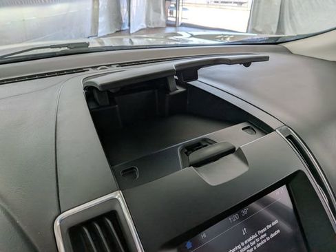 Certified 2019 Ford Edge Titanium w/ Equipment Group 301A image 32